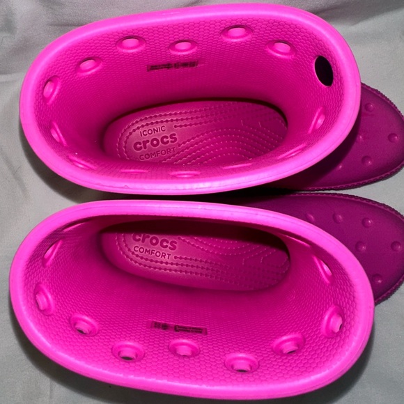 CROCS Pink Rain & Snow Boots with Waterproof Design - Picture 2 of 6